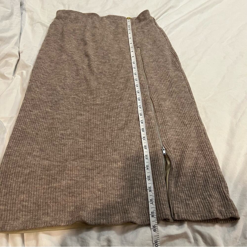 Lovers + Friends Paisley Ribbed Sweater Knit Pencil Side Zip Skirt sz L in Taupe - Picture 11 of 13